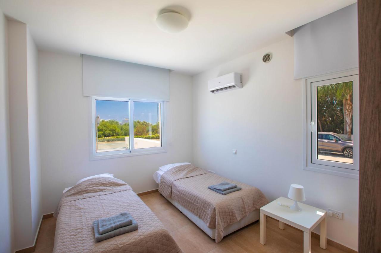 פרוטאראס Panayia Sea View Apts מראה חיצוני תמונה