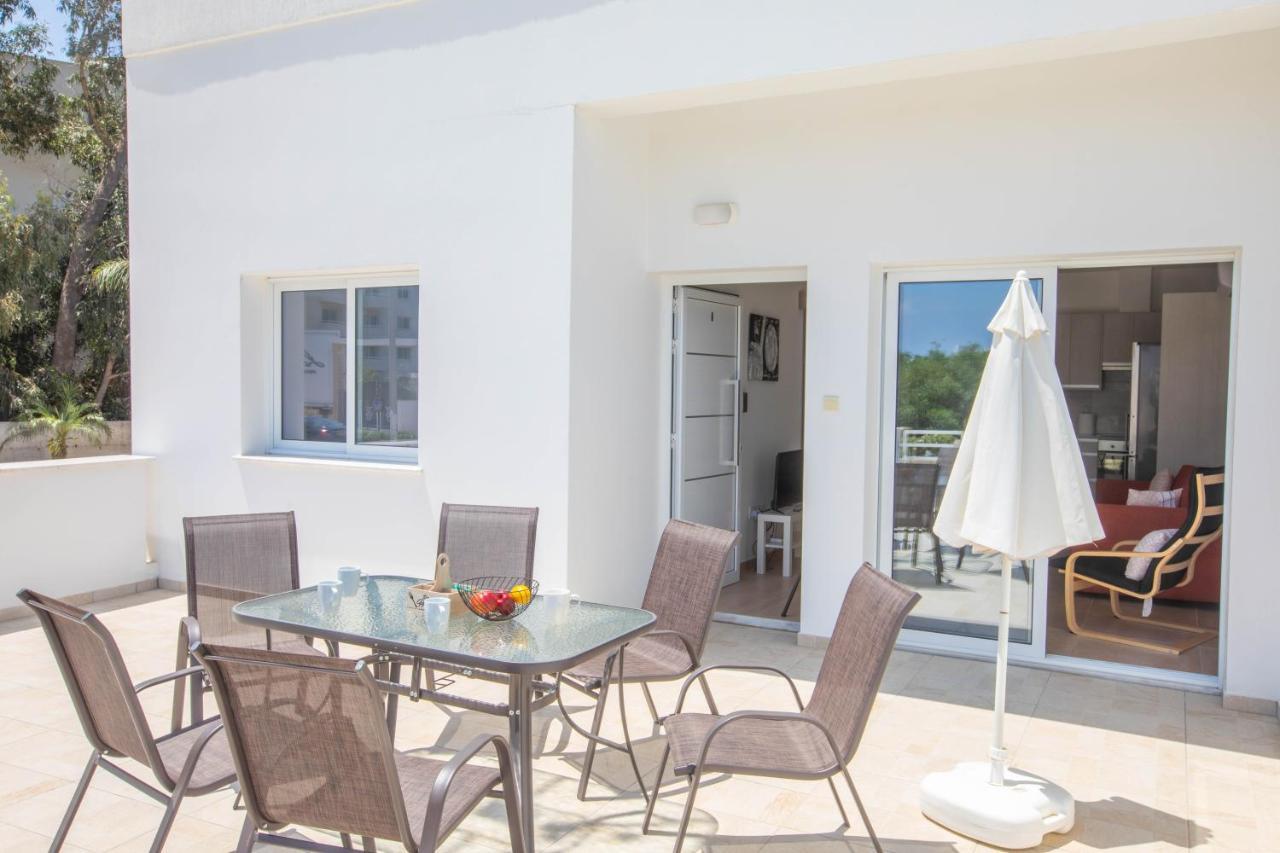 פרוטאראס Panayia Sea View Apts מראה חיצוני תמונה