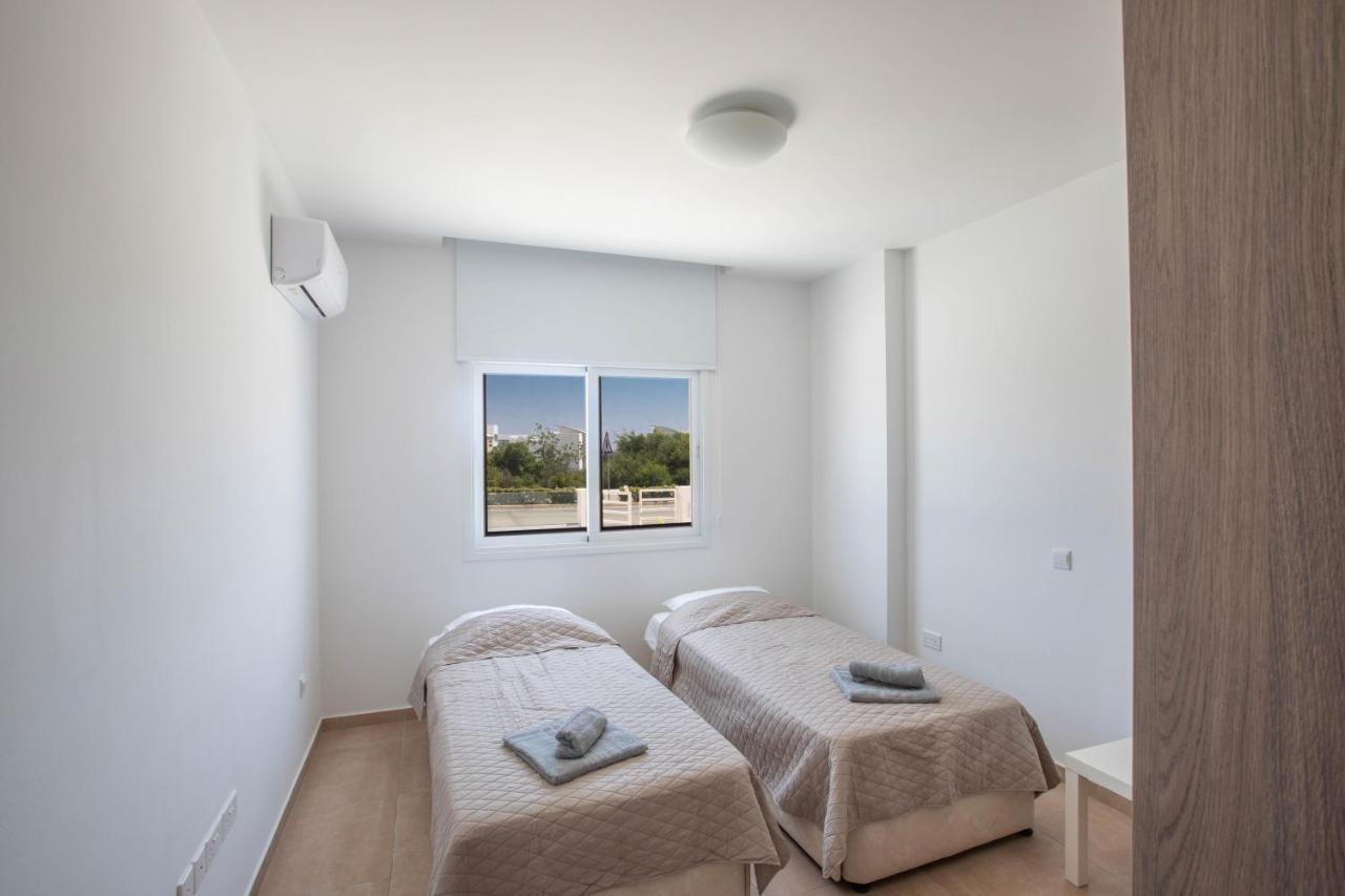 פרוטאראס Panayia Sea View Apts מראה חיצוני תמונה